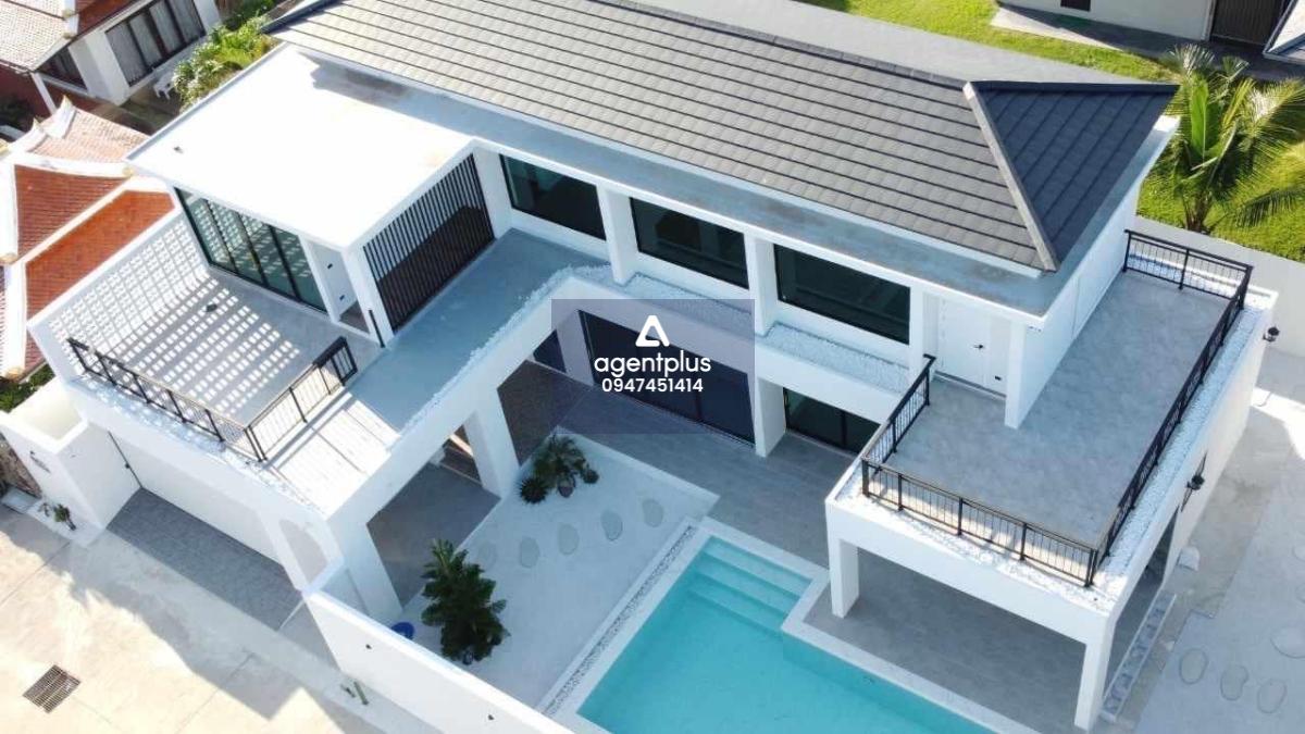 Pool Villa in Mapachan 