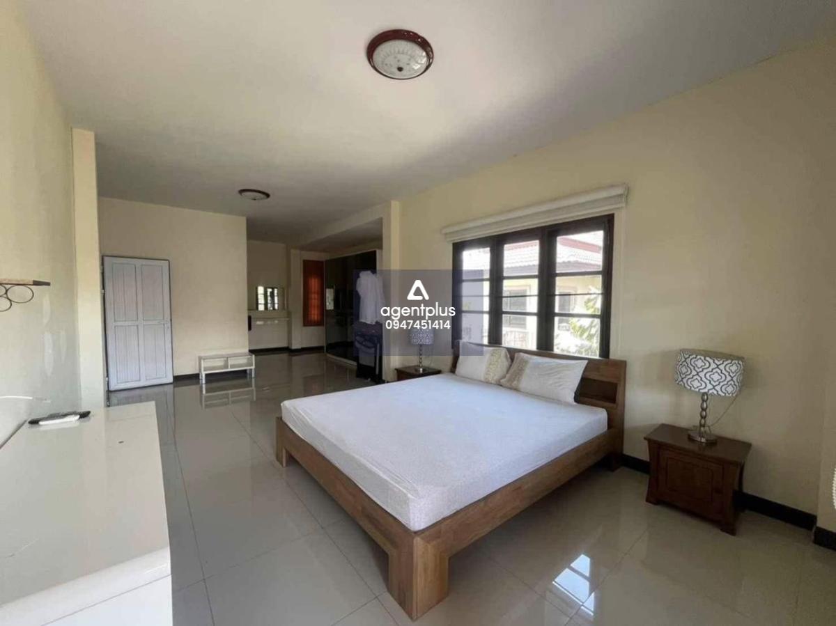 ขายพูลวิลล่า ที่น่าตื่นตาตื่นใจพร้อมสไลเดอร์น้ำ 5 ห้องนอน พัทยา