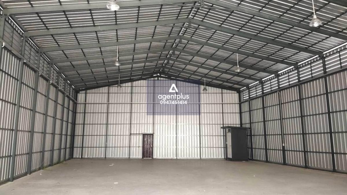 ให้เช่า โกดังสำเร็จรูป 300 ตรม. บางละมุง จ. ชลบุรี ห่างถนนสุขุมวิท 90 เมตร