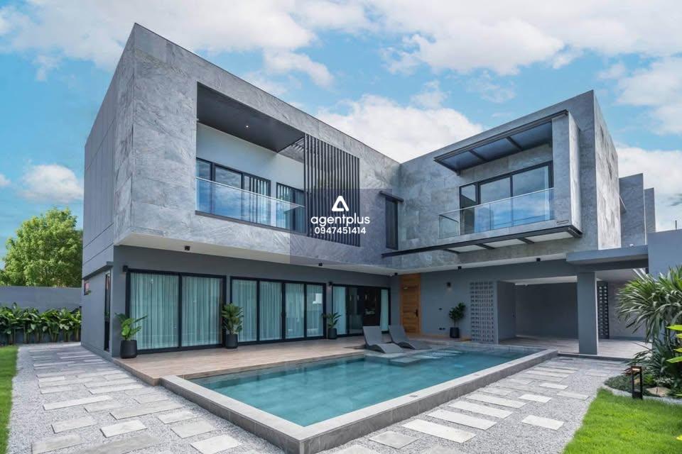 *ให้เช่าบ้านเดี่ยวหลังใหญ่ พร้อมสระว่ายน้ำส่วนตัว ห้วยใหญ่ พัทยา