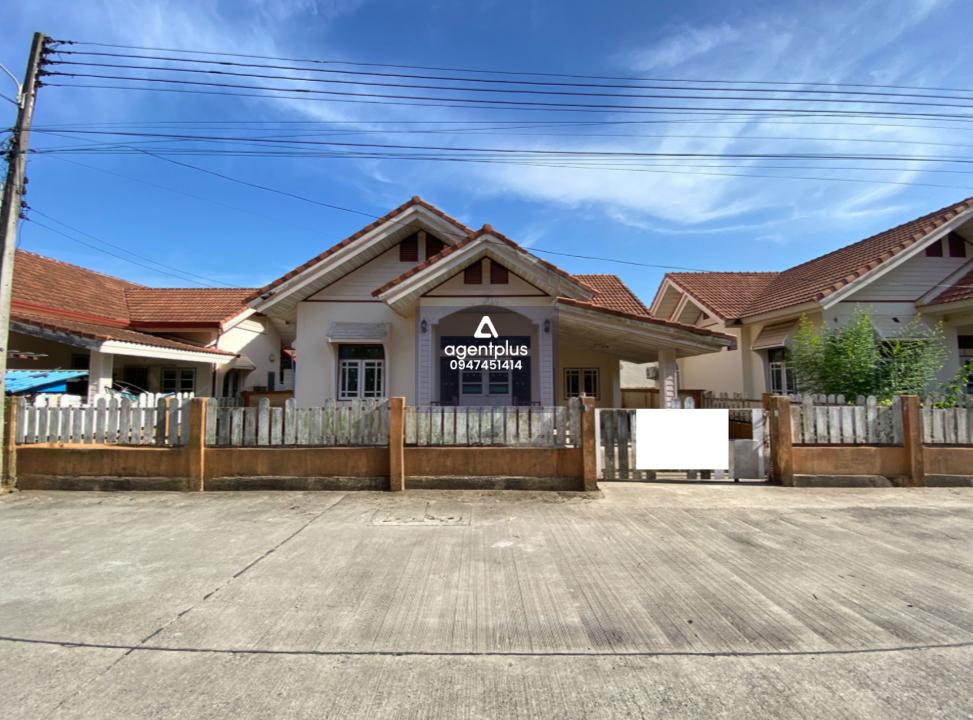 บ้านเดี่ยวชั้นเดียว แดนใหม่วิลล่า ห่างจากถนน ทล.36 ประมาณ 1.1 กม. ทำเลโครงการดี เดินทางเข้า-ออกสะดวก