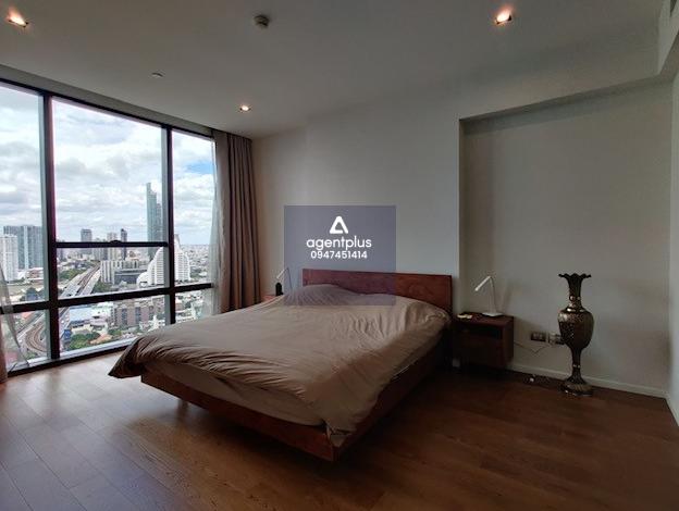 ขายคอนโดหรู เดอะ แบงค็อค สาทร  พร้อมอยู่ ทำเลดีใจกลางเมือง