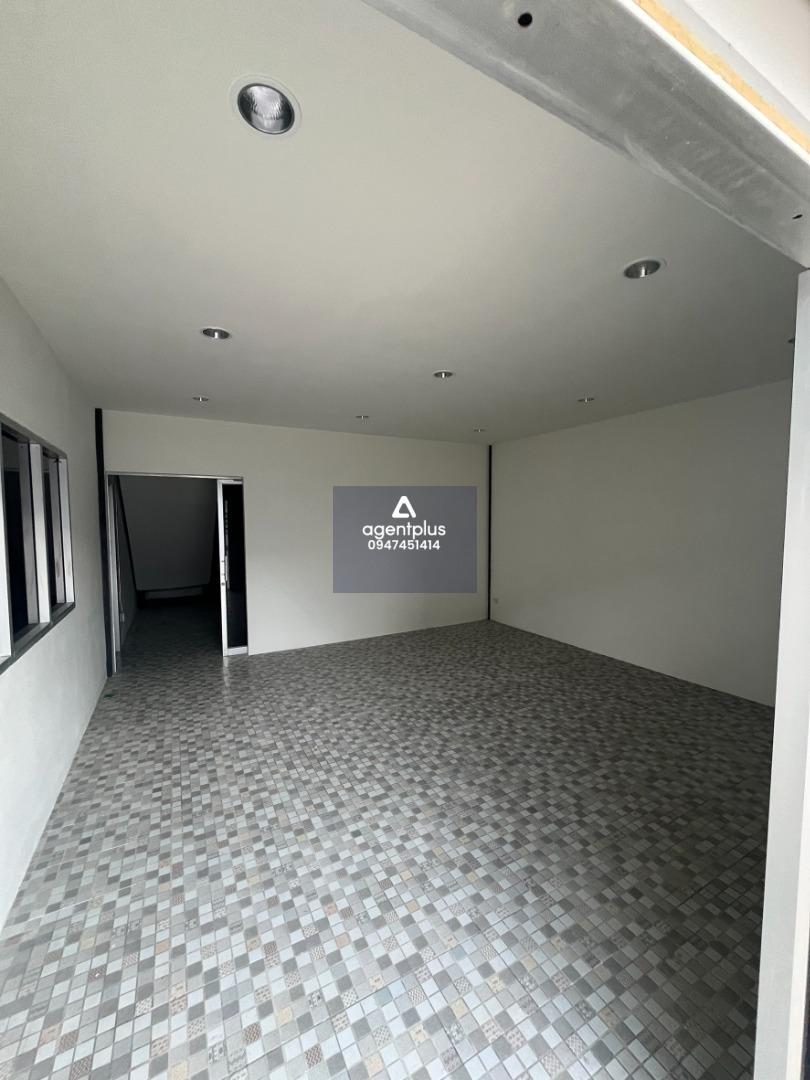 *เช่า โกดัง Warehouse พร้อม สำนักงาน 2 ชั้น นิคมอุตสาหกรรมอมตะนคร ชลบุรี