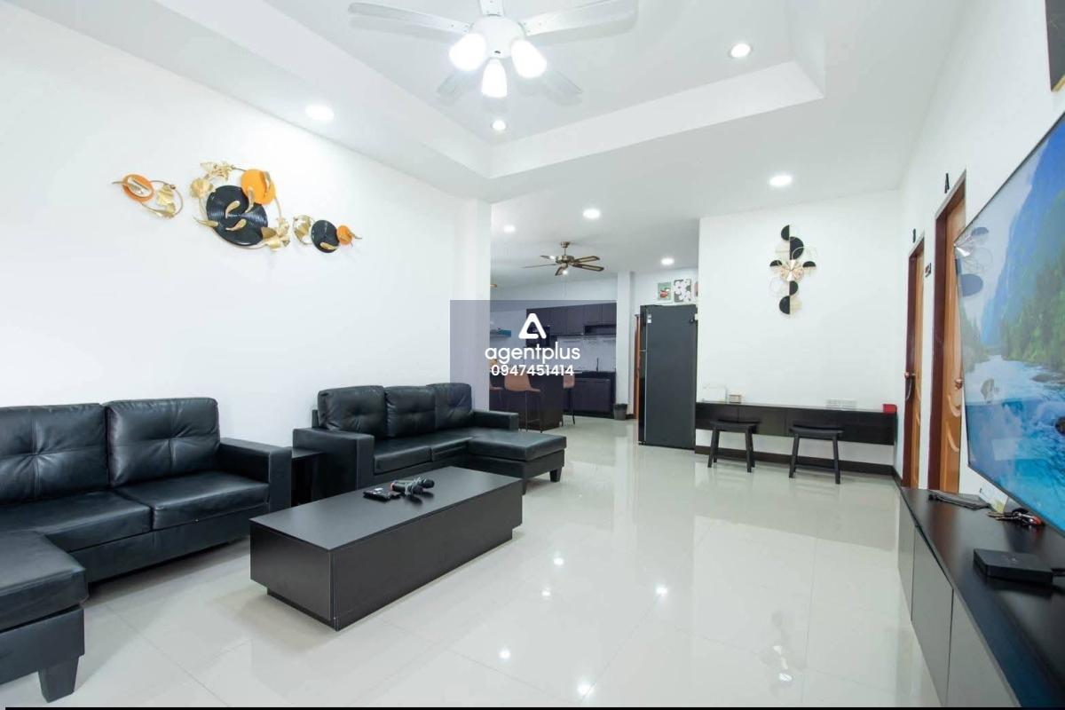 พูลวิลล่าสไตล์รีสอร์ทให้เช่า Middle House Pool Villa ซอยสยาม พัทยากลาง