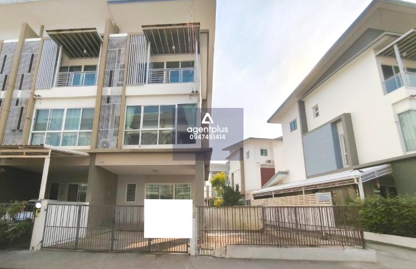 ขายทาวน์เฮ้าส์ โครงการ The Place by Alicha 