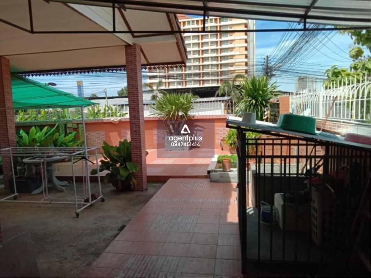 ขายด่วน บ้านเดี่ยว 2 ชั้น 3 ห้องนอน 3 ห้องน้ำ เขาตาโล พัทยา ราคาพิเศษ