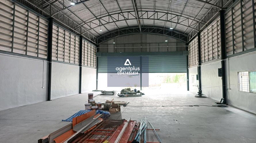 ให้เช่าโกดัง บางพลี ทำเลดี เดินทางสะดวก ถ.เทพารักษ์ ใกล้สนามบินสุวรรณภูมิ