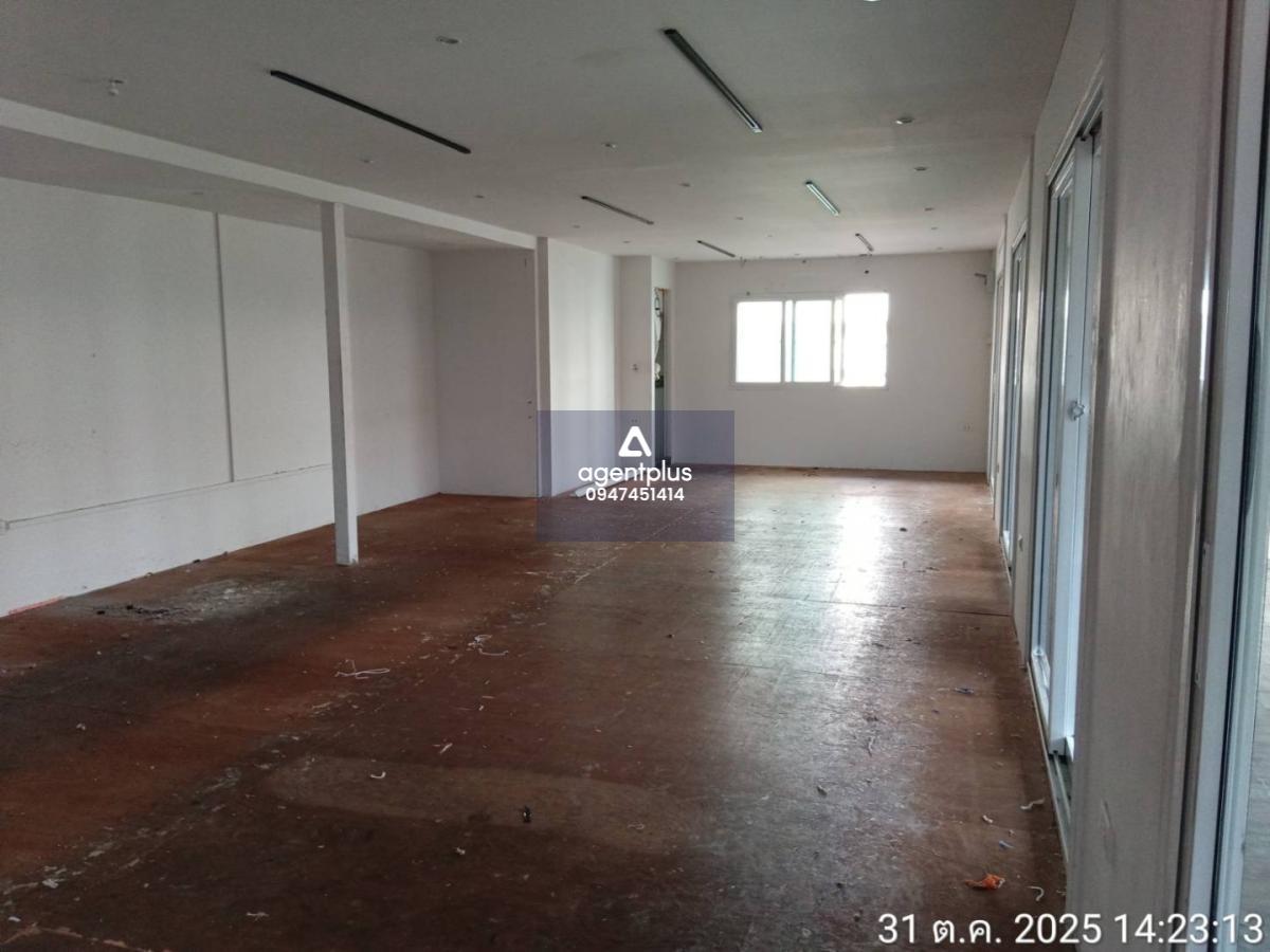 ให้เช่าอาคาร ทำเลทอง รัชดา 14 – ใกล้ MRT ห้วยขวาง เพียง 450 ม.