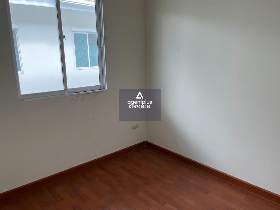 ทาวน์เฮ้าส์ 2 ชั้น โครงการแลนซีโอ คริป ระยอง-แยกเนินสำลี ทำเลดีโครงการใกล้ถนนสุขุมวิท เพียง 300 เมตร เดินทางเข้า-ออกสะดวก