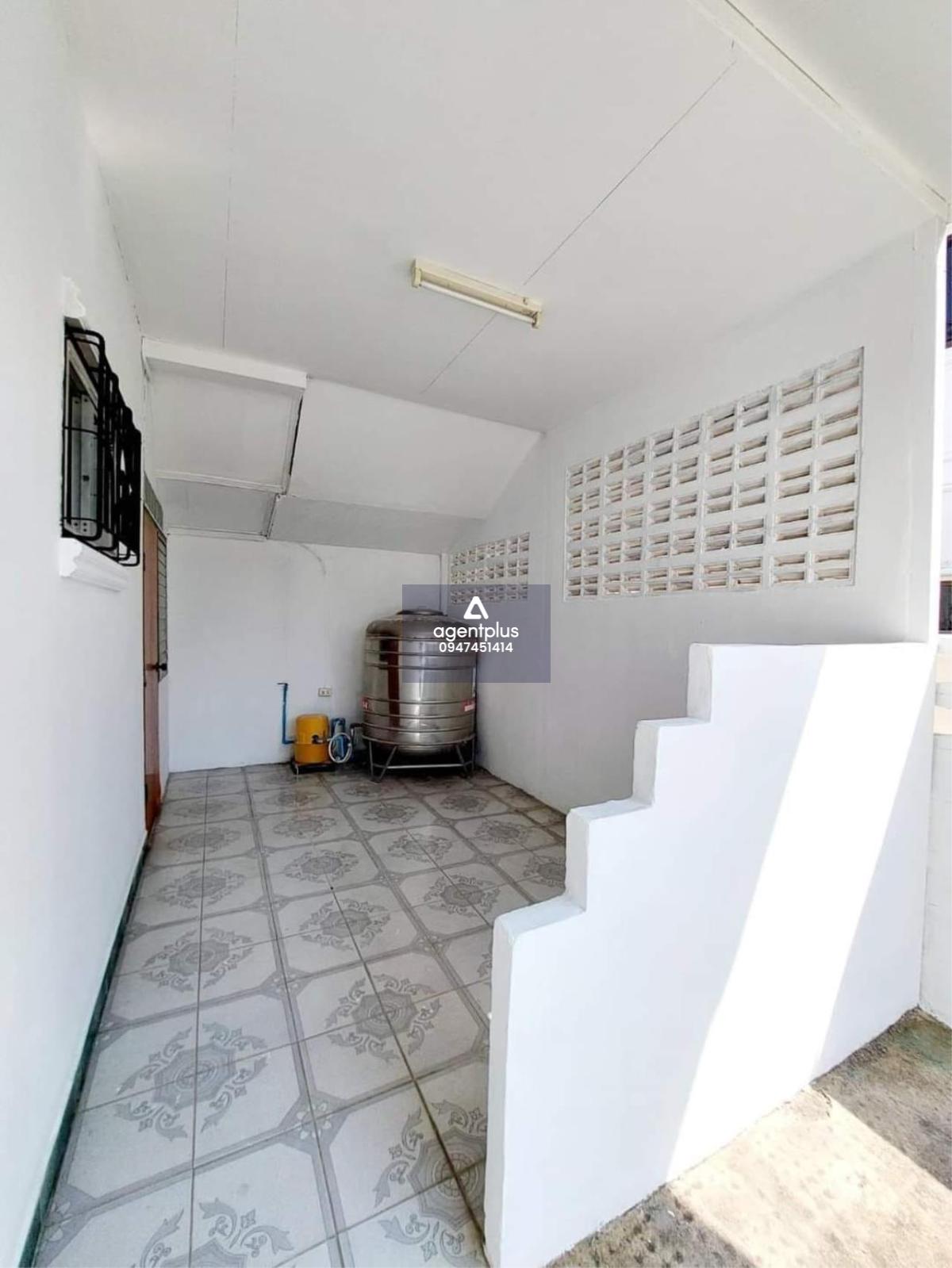 บ้านแฝด ทำเลดี พิกัด  เขาตะโล พัทยา