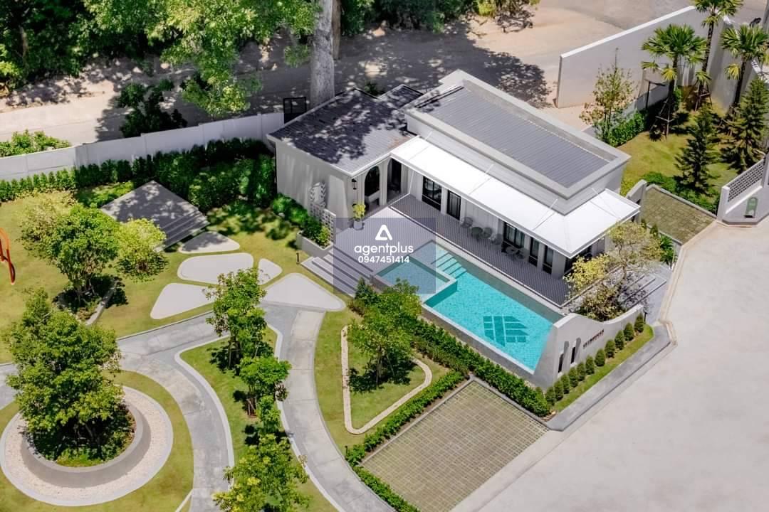 พาโน ไพน์ สุขุมวิท โรงโป๊ะ พัทยา: บ้านที่เต็มไปด้วยความหรูหราและความสะดวกสบาย