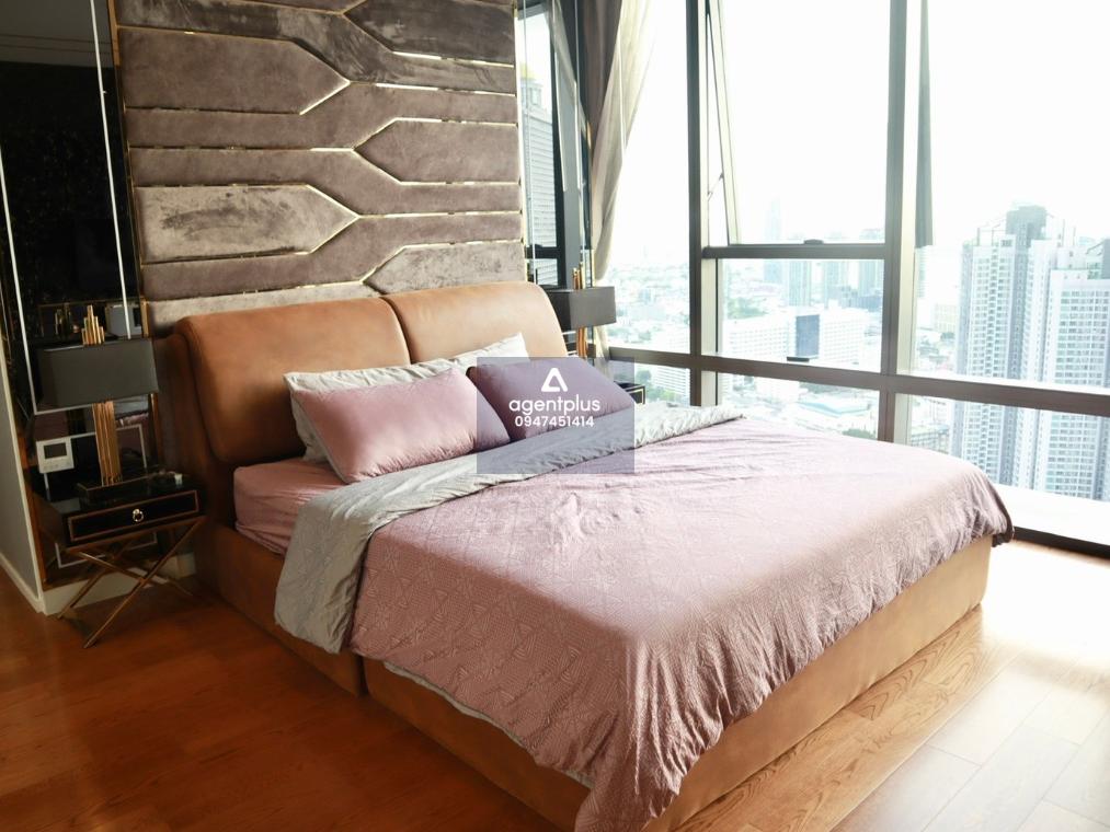 ขายคอนโดหรู เดอะ แบงค็อค สาทร  พร้อมอยู่ ทำเลดีใจกลางเมือง