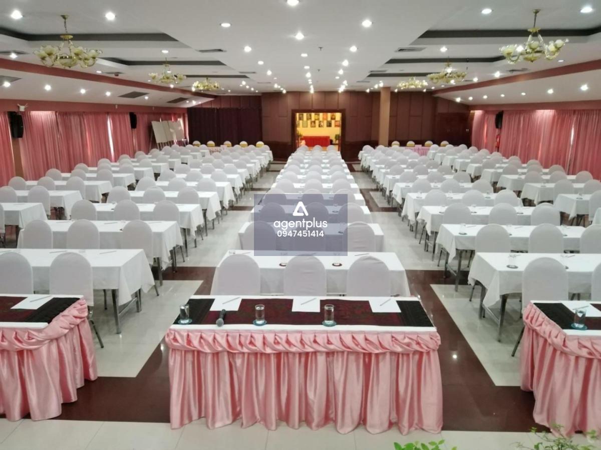 *ขายโรงแรมใจกลางเมืองโคราช มีใบอนุญาตถูกต้อง 