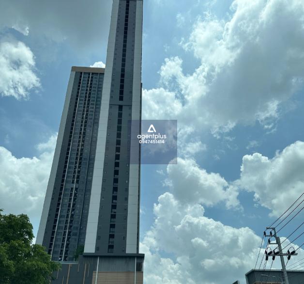 ขาย คอนโดมิเนียม โครงการเดอะ โพลิแทน บรีซ