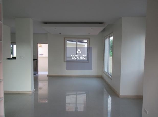 บ้านเดียว 2 ชั้น โครงการสิทธารมย์ อุดรธานี ปรับปรุงใหม่ สามารถเข้าออกได้หลายเส้นทาง ถนนทางหลวงเอเชียสาย 12 ถนนมิตรภาพ และถนนนิตโย การคมนาคมสะดวก สาธารณูปโภคครบ