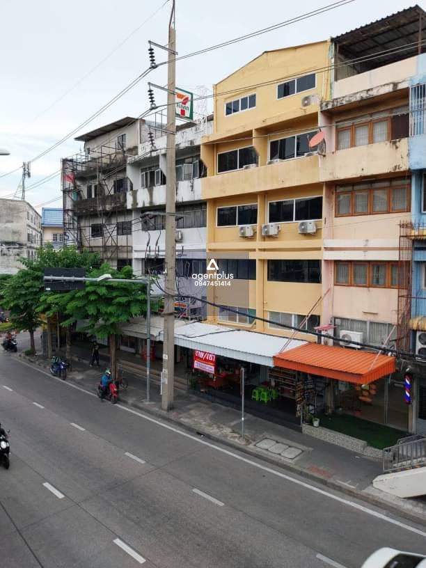 ให้เช่า อาคารพาณิชย์ 6 ชั้น2 คูหา ถ.จรัญสนิทวงศ์ บางอ้อ พื้นที่ 28 ตร.วา พื้นที่ใช้สอย 900 ตร.ม.