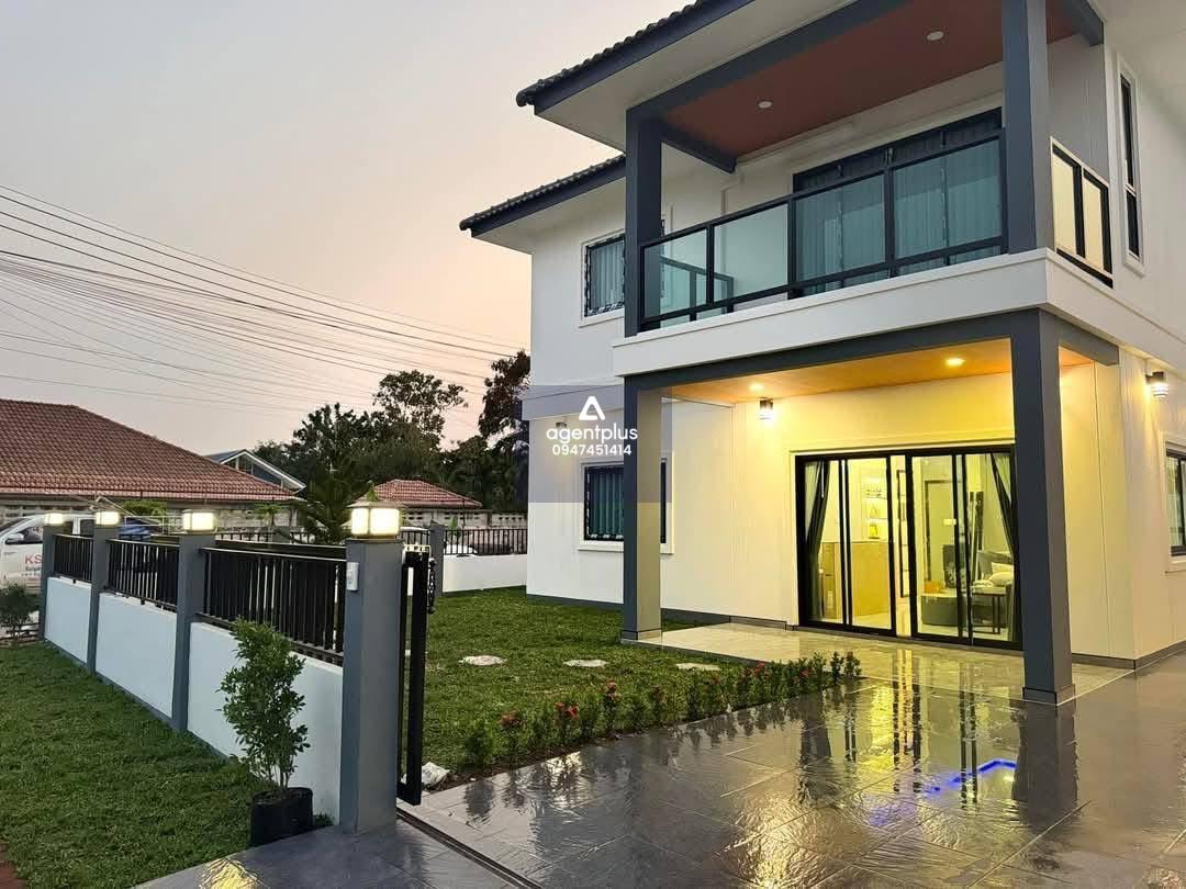 หมู่บ้านปาร์ครุ่งเรือง 