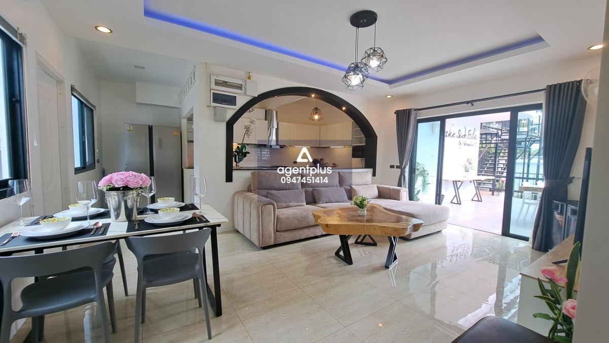 ขายพูลวิลล่า พร้อมผู้เช่า เหมาะแก่การลงทุน เขามะกอก ห้วยใหญ่ พัทยา 6 ห้องนอน 5 ห้องน้ำ สระว่ายน้ำส่วนตัว