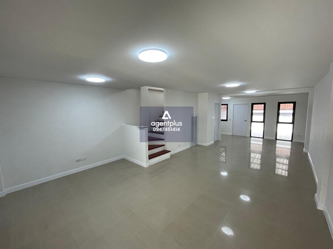 ดิ เอ็นเทอร์ ประเวศ ทาวน์เฮ้าส์ 3 ชั้น พร้อมอยู่!