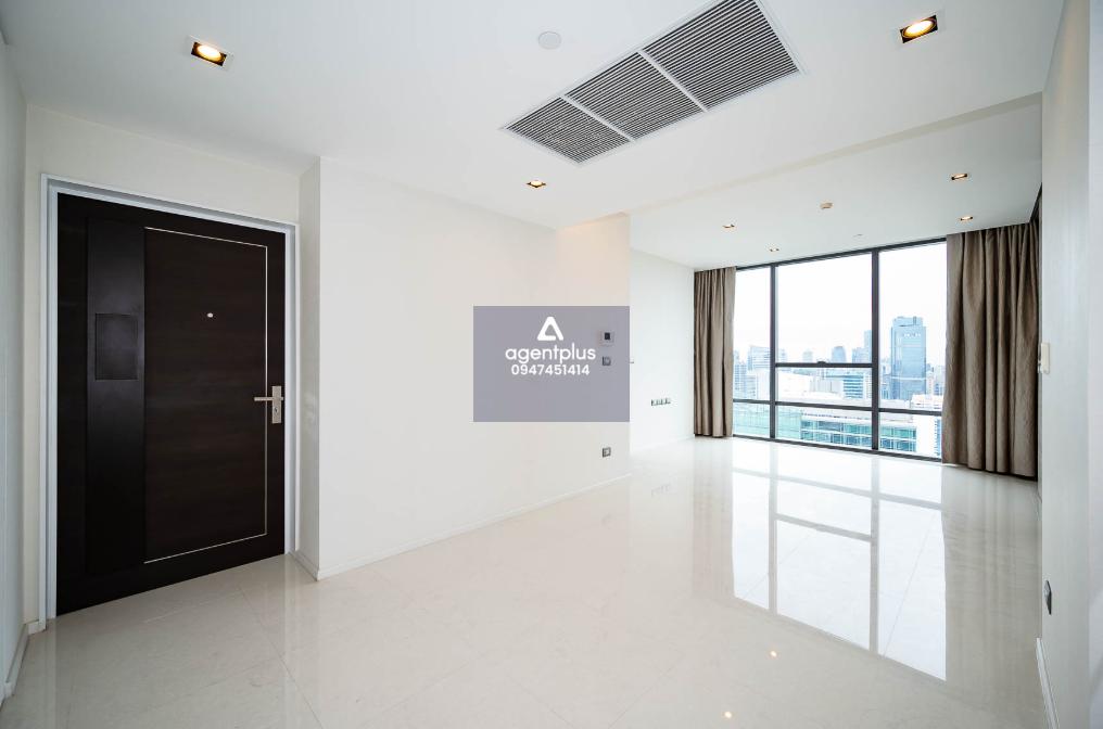 ขายคอนโดหรู เดอะ แบงค็อค สาทร  พร้อมอยู่ ทำเลดีใจกลางเมือง