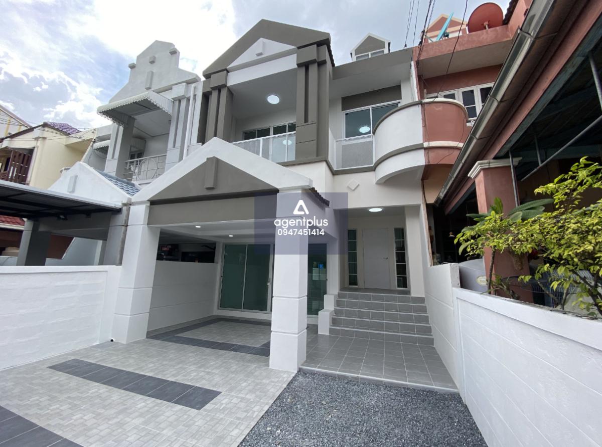 ขายทาวน์โฮม 3 ชั้น สราสินีเพลส บางเขน บ้านสวย ทำเลดี ใกล้สิ่งอำนวยความสะดวก