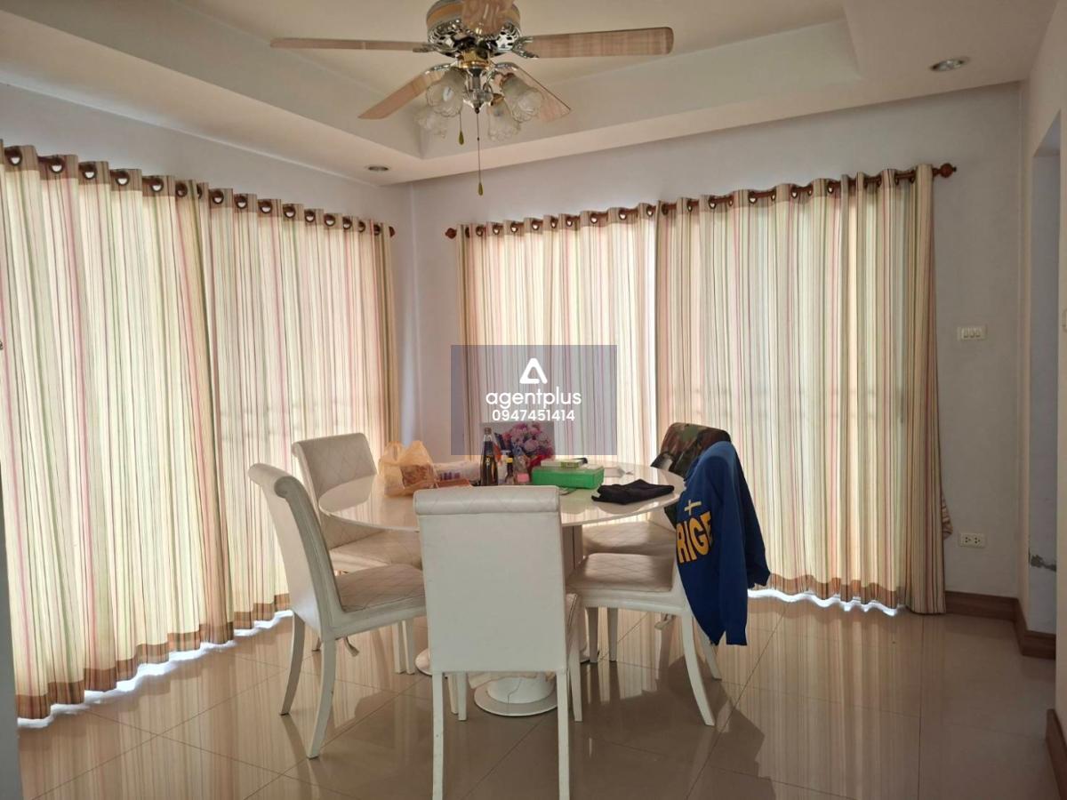 ขายบ้านเดี่ยวมือสองสภาพสวย โรงโป๊ะ 3 ห้องนอน 3 ห้องน้ำ เพียง 4.9 ล้าน