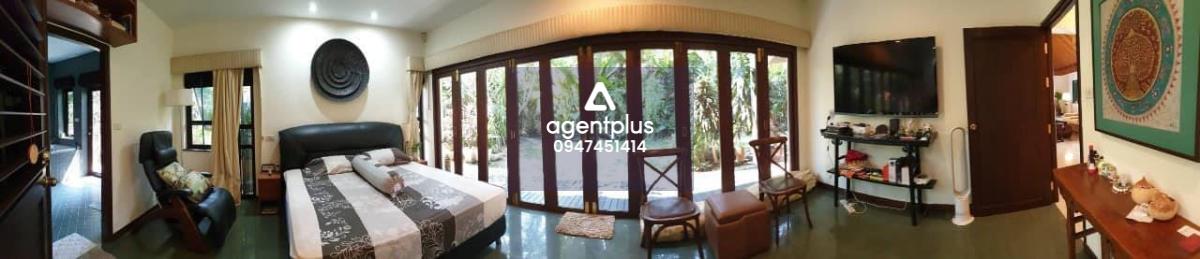 Land 159 sq.wah House 260 sq.m Pool 12*3 lap 3bedrooms 3baths 1 maid and bath Sgl garage Company name Price 19.5 mil baht Jomtien Park Villas