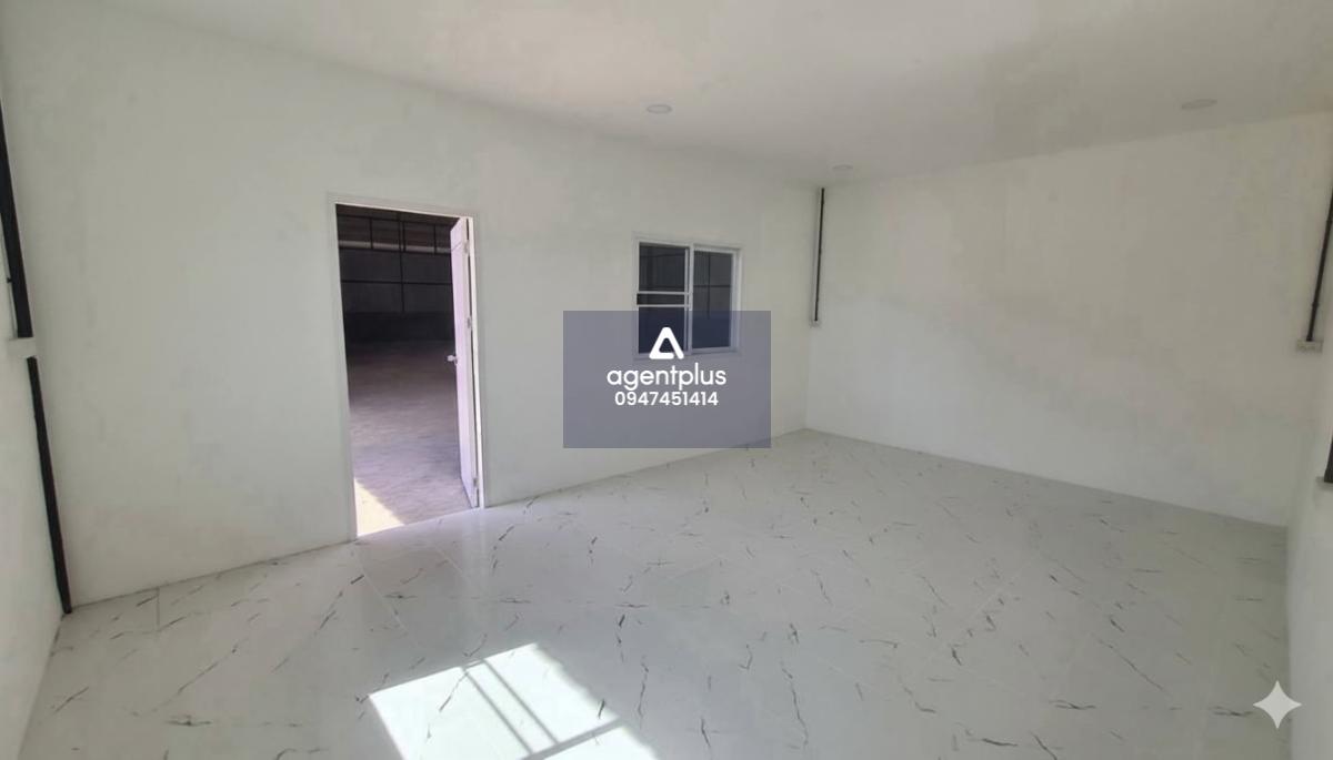 *โกดังให้เช่า ย่านมีนบุรี ถนนนิมิตรใหม่ สามารถพักอาศัยได้ กรุงเทพฯ