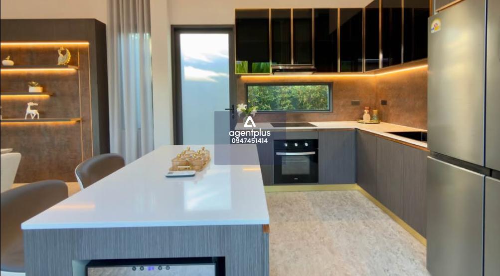 ขาย บ้านเดี่ยวหลังใหญ่ พร้อมบ้านพักแยก – พื้นที่กว้าง ตกแต่งครบพร้อมอยู่ 