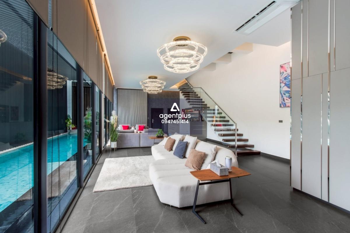 *Rare Luxury Pool Villa | เขาพระตำหนัก พัทยา | บ้านหรู 4 ชั้น ใกล้ทะเลเพียง 300 เมตร