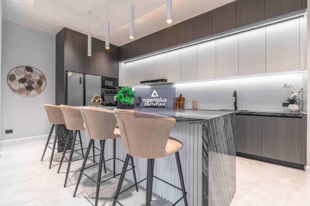 * ขายบ้านตกแต่งหรูสไตล์โมเดิร์น ใกล้หาดจอมเทียน