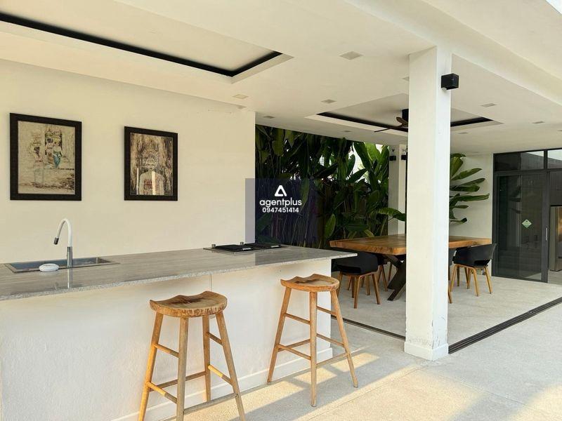 *พูลวิลล่าสไตล์โมเดิร์นสุดหรู ห้วยใหญ่ ติดกับสนามกอล์ฟฟีนิกซ์ ชลบุรี