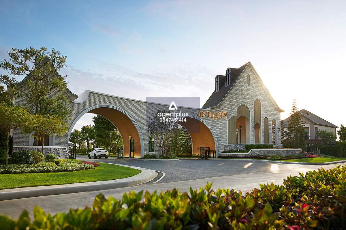 โครงการสราญสิริ ราชพฤกษ์ 346 - ตั้งอยู่บนทำเลศักยภาพ เชื่อมต่อได้หลายเส้นทาง ออกแบบบ้านสไตล์โมเดิร์น โปร่งสบาย และเน้นพื้นที่สีเขียวร่มรื่นภายในโครงการ