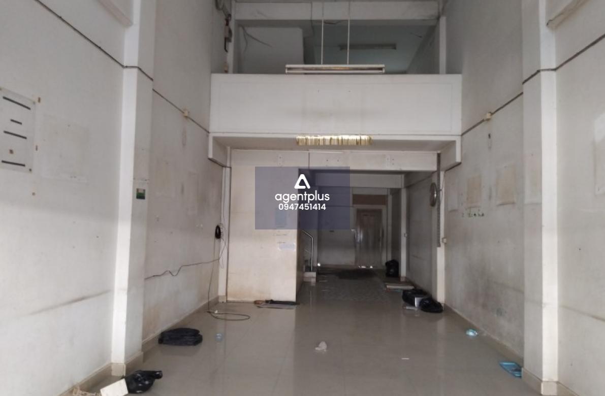 ขายด่วนอาคารพาณิชเปล่า 3 ชั้น โครงการ เอ็ม.ที.ลำลูกกา ถนนลำลูกกา 3 ห้องนอน 3 ห้องน้ีำ สามารถจอดรถได้ ใกล้สิ่งอำนวยความสะดวกมากมาย ในราคา 3.2 ล้านบาท