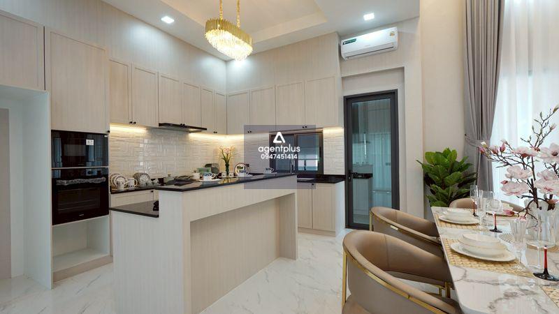 บ้านใหม่หลังใหญ่ ตกแต่งพร้อมอยู่ ใกล้ขอบอ่างมาบประชันถนนพรประภานิมิตร 21 พัทยา