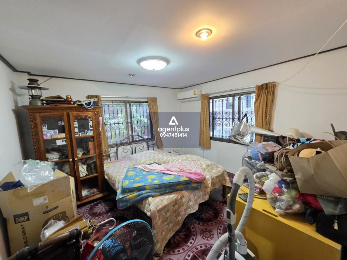 ขายบ้านใจกลางเมือง ทำรีโนเวทต่อได้สบาย ใกล้ทะเล 1.5 กิโล พัทยา