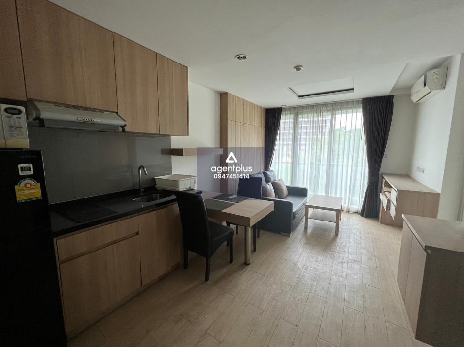 คอนโดมิเนียม โครงการเดอะ เชส เมโทร ไลฟ์ ทำเลดี ตั้งอยู่บนถนนพัทยากลาง ชลบุรี ซึ่งเป็นคอนโดโลว์ไรส์ ที่ออกแบบเพื่อความสะดวกในชีวิตเมืองชายทะเล