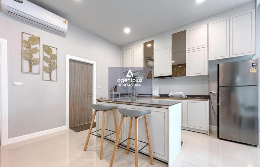 บ้านพูลวิลล่า การ์เดน วิลล์ 7 พร้อมเฟอร์นิเจอร์และเครื่องใช้ไฟฟ้า วิวสระว่ายน้ำ สวนหย่อมส่วนตัว รวมถึงสิ่งอำนวยความสะดวกสามารถเลี้ยงสัตว์ได้ ทำเลเงียบสงบ เหมาะแก่การพักผ่อน