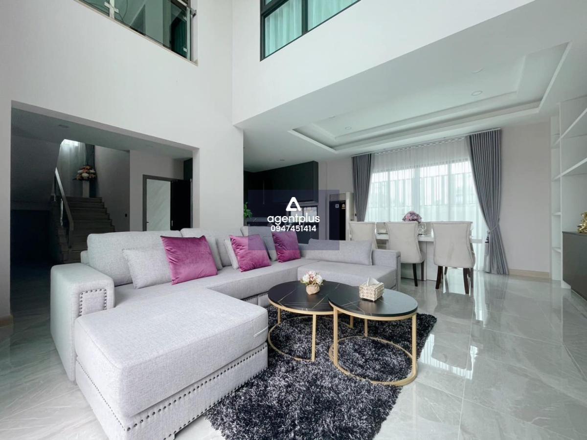 ขายพูลวิลล่าหรูใหม่ ทุ่งกลม-ตาลหมัน 4 ห้องนอน 4 ห้องน้ำ ตกแต่งครบพร้อมเช้าอยู่