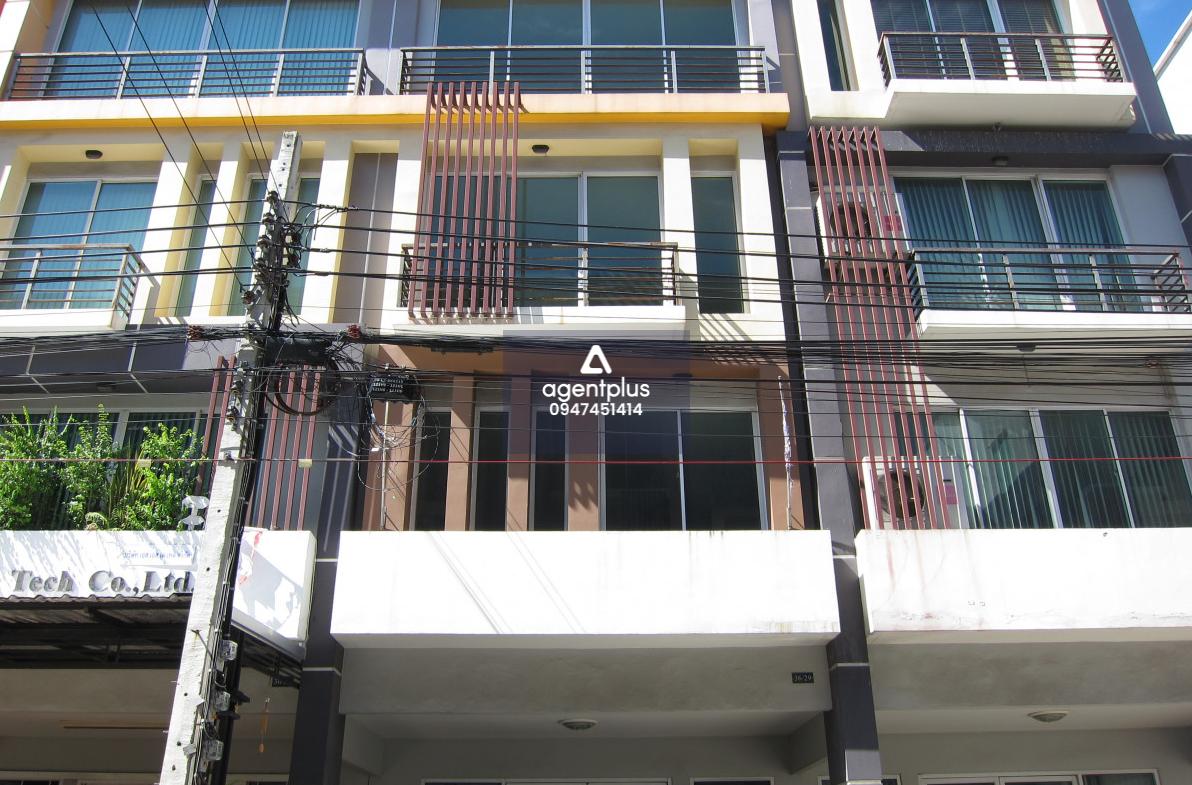 อาคารพาณิชย์ 4 ชั้น หมู่บ้าน RK BIZ CENTER