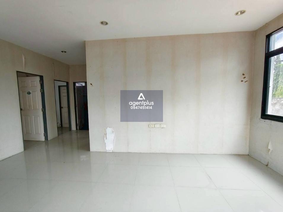 บ้านเดี่ยว โครงการลาซิเต้ ทำเลดี ติดถนน เดินทางเข้า-ออกสะดวก อยู่ในย่านชุมชน