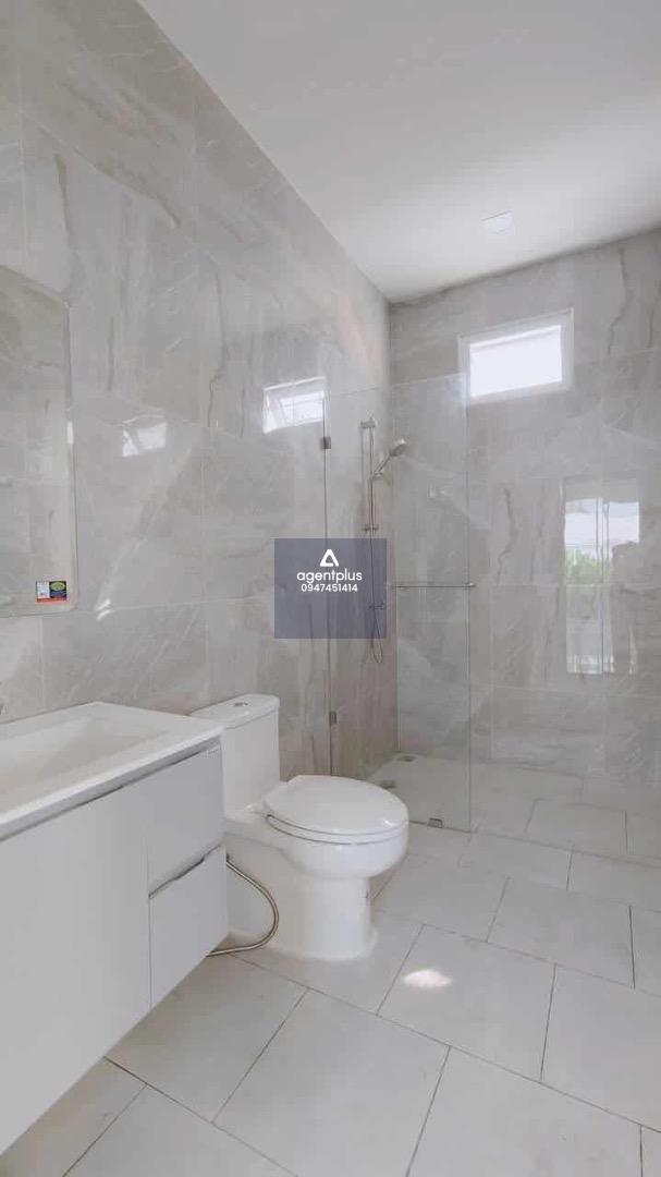 *บ้านใหม่สไตล์โมเดิร์น ใกล้ทะเลแค่ 10 นาที!