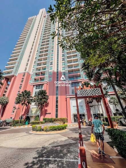 *ขาย/เช่าคอนโดวิวสระ Grande Caribbean Resort Pattaya 
