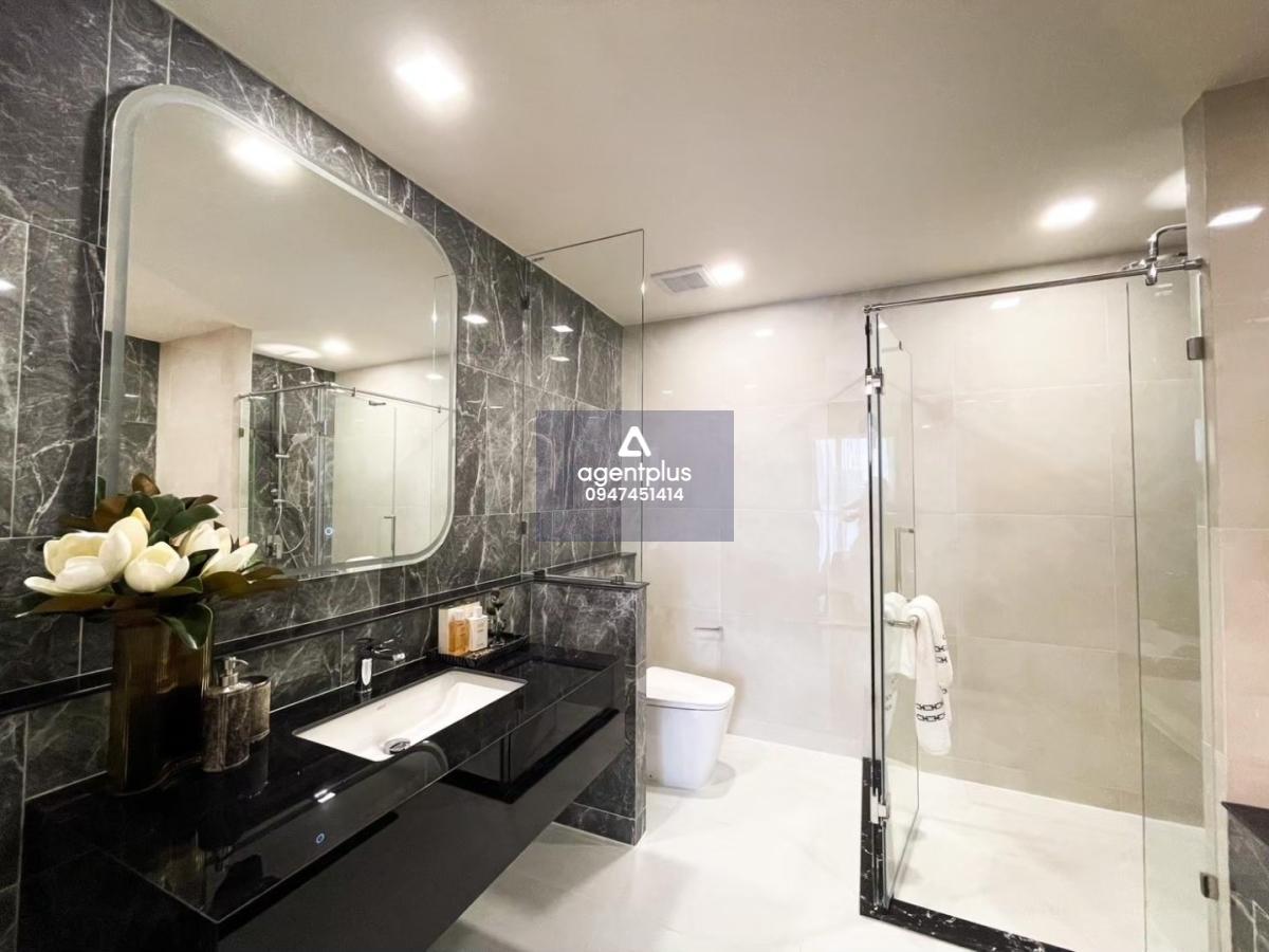 คอนโดใหม่ High Rise มาพร้อมกับดีไซน์สวยหรู วิวงดงาม ใกล้หาดจอมเทียน Aquarous Jomtien Pattaya