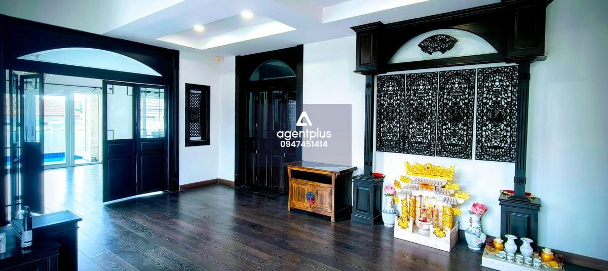 *ปล่อยเช่าบ้านหรูพลูวิลล่า เฟอร์นิเจอร์ใหม่ทั้งหมด ติดถนนสุขุมวิท The Emporium Village 