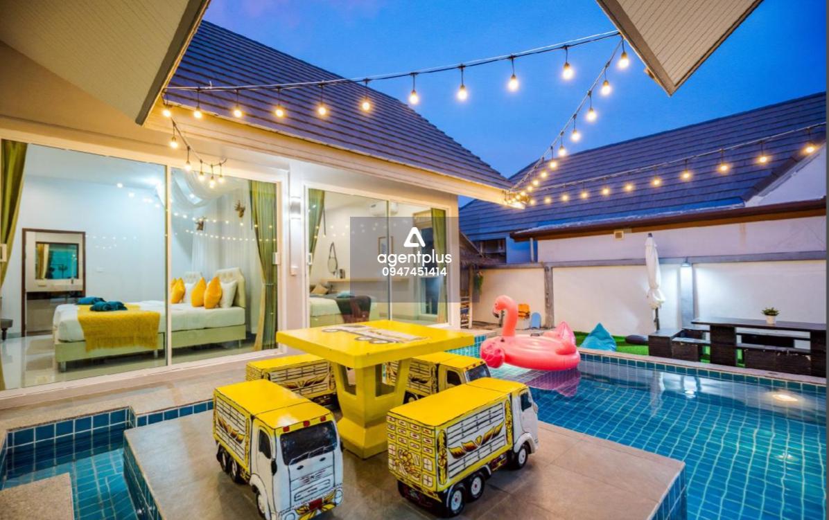 ขายบ้านพูลวิลล่า ตกแต่งใหม่ทั้งหลัง ใกล้แหล่งท่องเที่ยว ร้านอาหาร และสิ่งอำนวยความสะดวกครบ