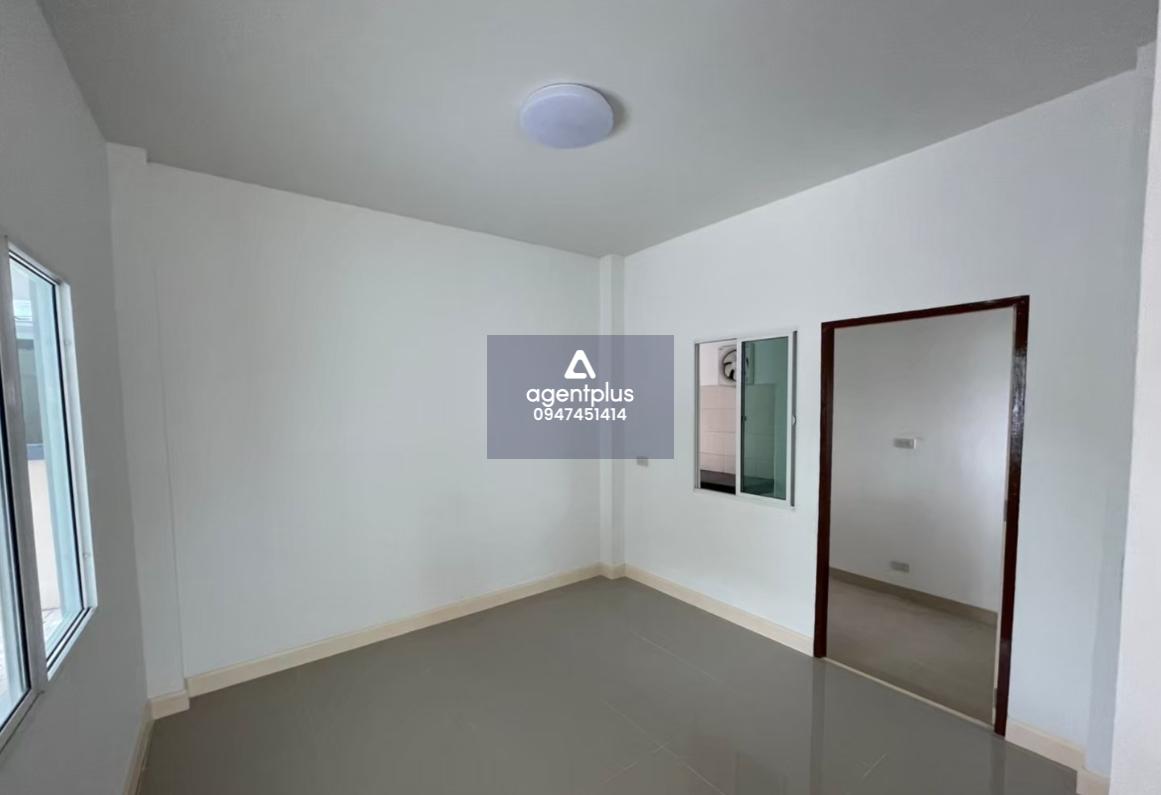 บ้านเดี่ยว 2 ชั้น แลนซีโอ คริป ศรีราชา-บ่อวิน ชลบุรี ปรับปรุงใหม่ ทำเลดี ติดถนนสายสัตหีบ-ฉะเชิงเทรา (ทล.331) เดินทางเข้า-ออกสะดวก