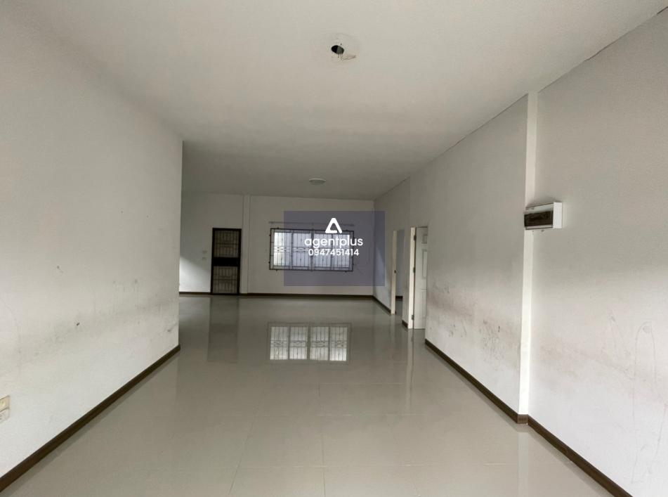 บ้านเดี่ยวชั้นเดียว กษิรา วิลล์ อมตะ-หนองตำลึง ห่างจากถนนเทศบาล 1 ระยะทาง 140 เมตร ทําเลดี เดินทางเข้า-ออกสะดวก