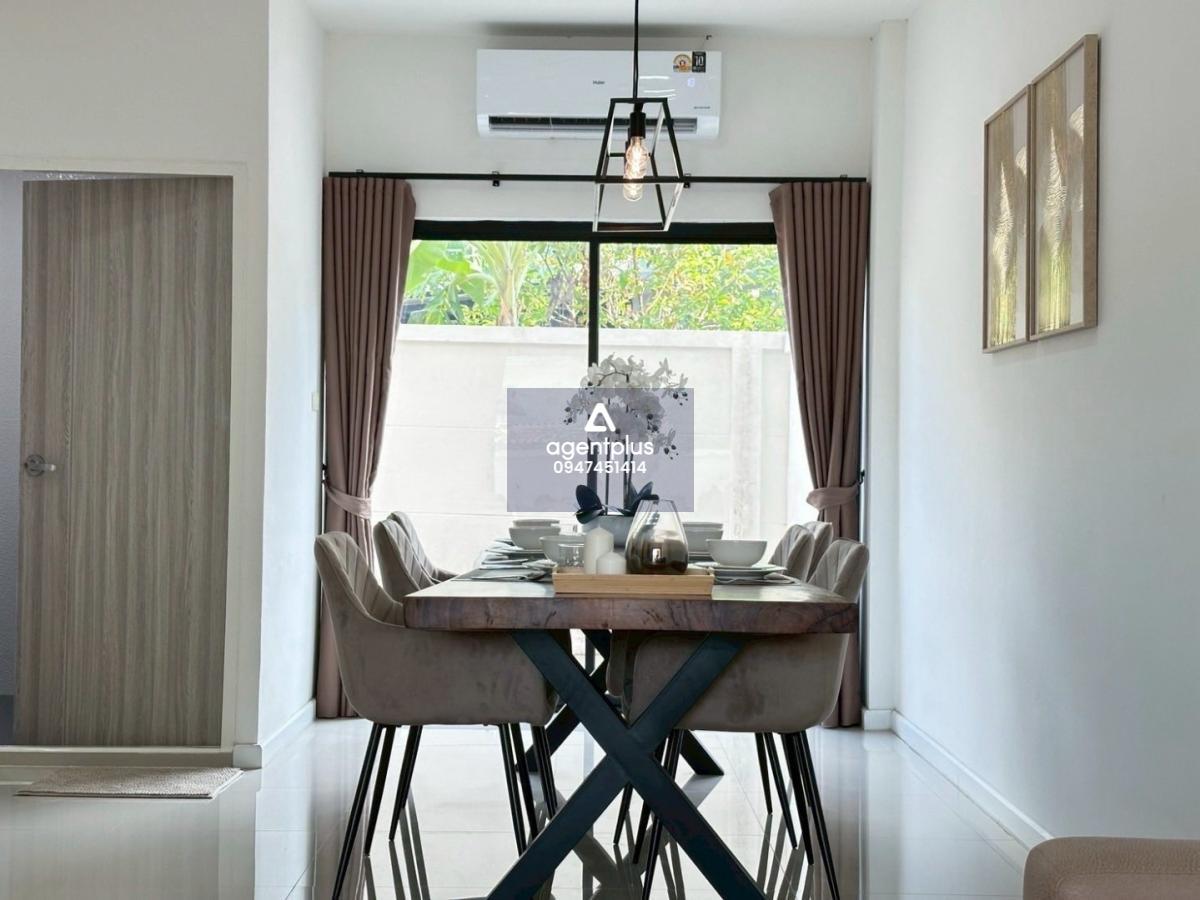 ทาวน์โฮมราคาพิเศษ ตกเเต่งครบพร้อมเข้าอยู่ Cicada Bouttque เมืองพัทยา