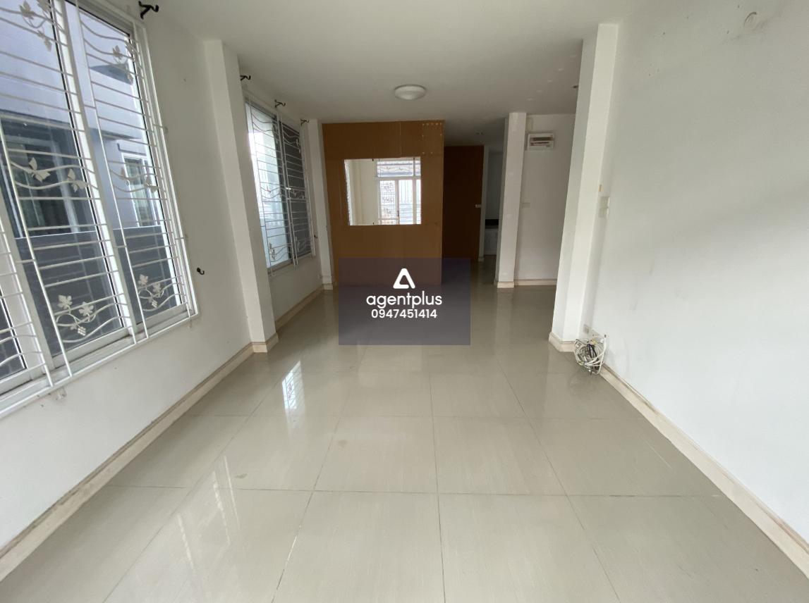 ขายบ้านเดี่ยว นราไพรเวท พระนครศรีอยุธยา บ้านพร้อมอยู่ ทำเลดี เหมาะสำหรับครอบครัว